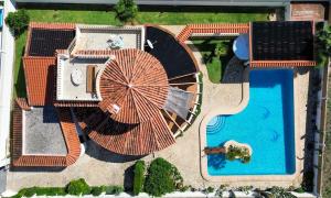 Villa de charme avec piscine privée face à la mer