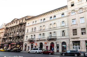 Király Apartment Unit 4