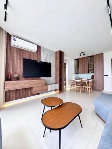 Surf Spot 2026 - Coastal Horizon Experience - Anza