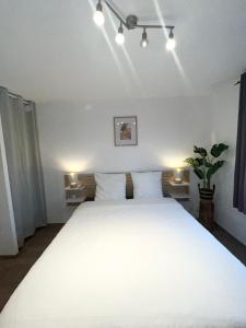 Les Logis 324 in Paray le Cosy