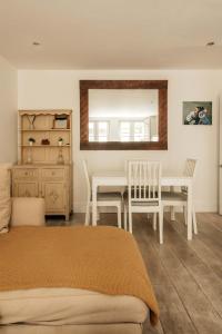 Garden Flat in Kensington
