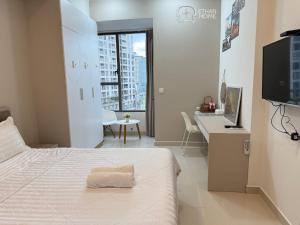 Luxury RiverGate AP 5mins to Ben Thanh, Bui Vien