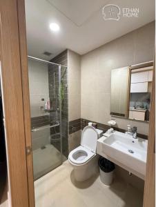 Luxury RiverGate AP 5mins to Ben Thanh, Bui Vien