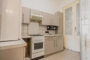 Beautiful 1BR Retreat Close to Wiener Stadthalle