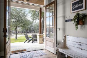 River Access Firepit BBQ Pet Friendly Sleeps 8