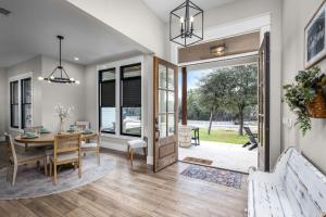 River Access Firepit BBQ Pet Friendly Sleeps 8