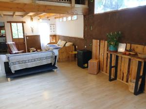 Cabaña madera y barro (bioconstrucción)