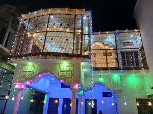 AANANDA KUTIR PALACE-800 meter from SHREE RAM TEMPLE