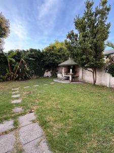 Departamento frente al mar, remodelado y equipado