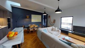 Appartement spacieux 3 chambres avec terrasse - Chartrons