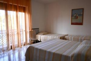 RM02 - Trilocale fronte mare con posto auto a Senigallia