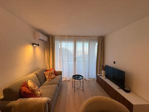 Vue mer sur la baie de Cannes piscine randonnée