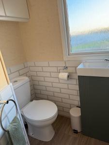 Captivating 2-Bed static caravan in Holyhead