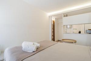 Hestia at Cabello 3300