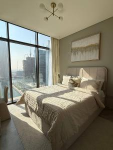 Luxurious view of the Business Bay canal, 2 beds