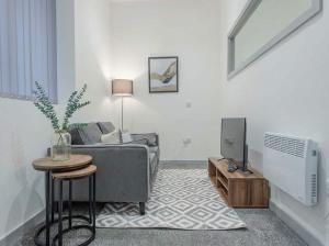 Budget 1 Bedroom Apartment in Dudley