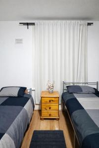 landvue stays, The Colchester town White House 4 bed 2 bath!