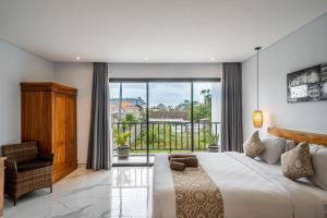 Luxury 2BR Villas in Seminyak Central
