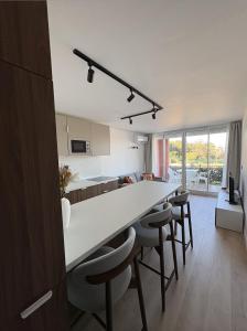 Vue mer sur la baie de Cannes piscine randonnée