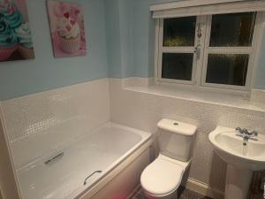 4 Bed Three Story for Familys and Contractors