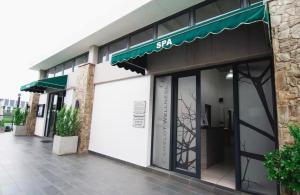 Urban retreat Fully Furnished Apartment