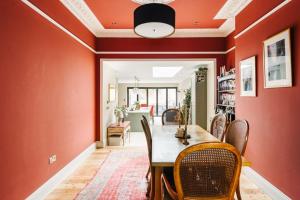 Stunning 5BR Renovated Period London Family Home