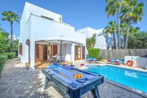 Villa Roig by Villa Plus