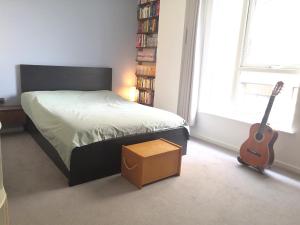 Spacious Double Room in Acton Gardens