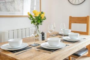 2 Bed in Govilon oc-u32754