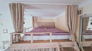 Cozy Sunny Apartment in the center of Warsaw Prague