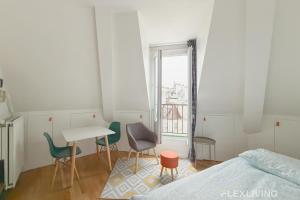 Studio near the Louvre in the historic center of Paris