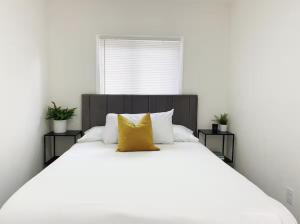 Gardenia - Stylish Apartment in Downtown Lexington