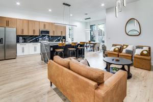 Yard, Patio! Luxe Home Near Top Dallas Attractions