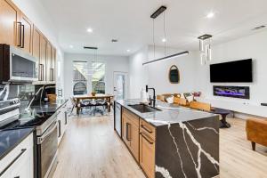 Yard, Patio! Luxe Home Near Top Dallas Attractions