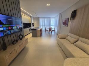 Apê alto padrão 3 suítes com piscina e academia