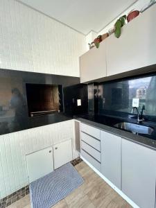 Luxurious Apartment, 3 en-suites, spacious, Itapema