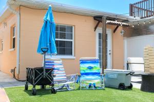 Cozy 2BR - Beach & Trail - Bikes, Fire Pit