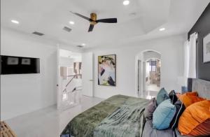 Modern Retreat in the Heart of Hollywood