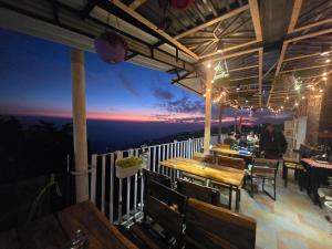 Lord Krishna Boutique Stay