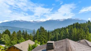 Chalet Valdemosa - View - By CosyHome