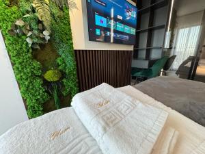 Luxury Avanera Towers Apartments 1-2 Bdm with Parking