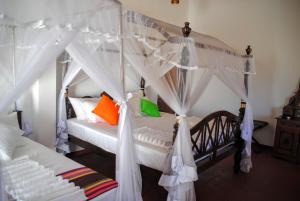 Miura Dutch Edge Hotel