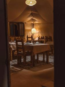 luxury desert night camp