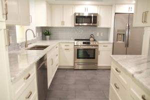 Private Beach Access Condo - Vanderbilt Beach