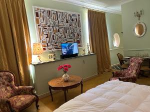 Nuit romantique au château des Gipières