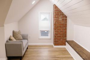 Seabiscuit Loft - Studio in Downtown Lexington