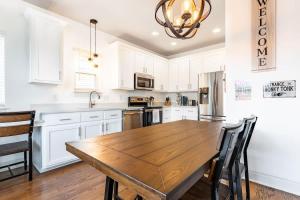 The Nashville Star by Stay Local Nashville