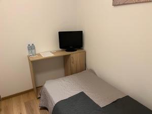 Dom Tobie bliski APARTAMENT W PARKU WARTA PRYWATNA KUCHNIA ŁAZIENKA PARKING