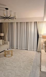 Two-Bedroom Apartment Near JKIA & SGR Free Parking & Wi-Fi By Irene