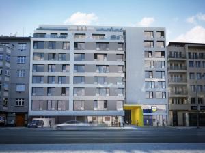 Karlin Executive - Standing Desk, Monitor & Garage